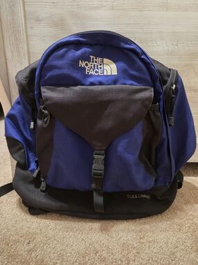 The North Face Tuolumne Backpack Blue & Black Outdoor School Travel Pack